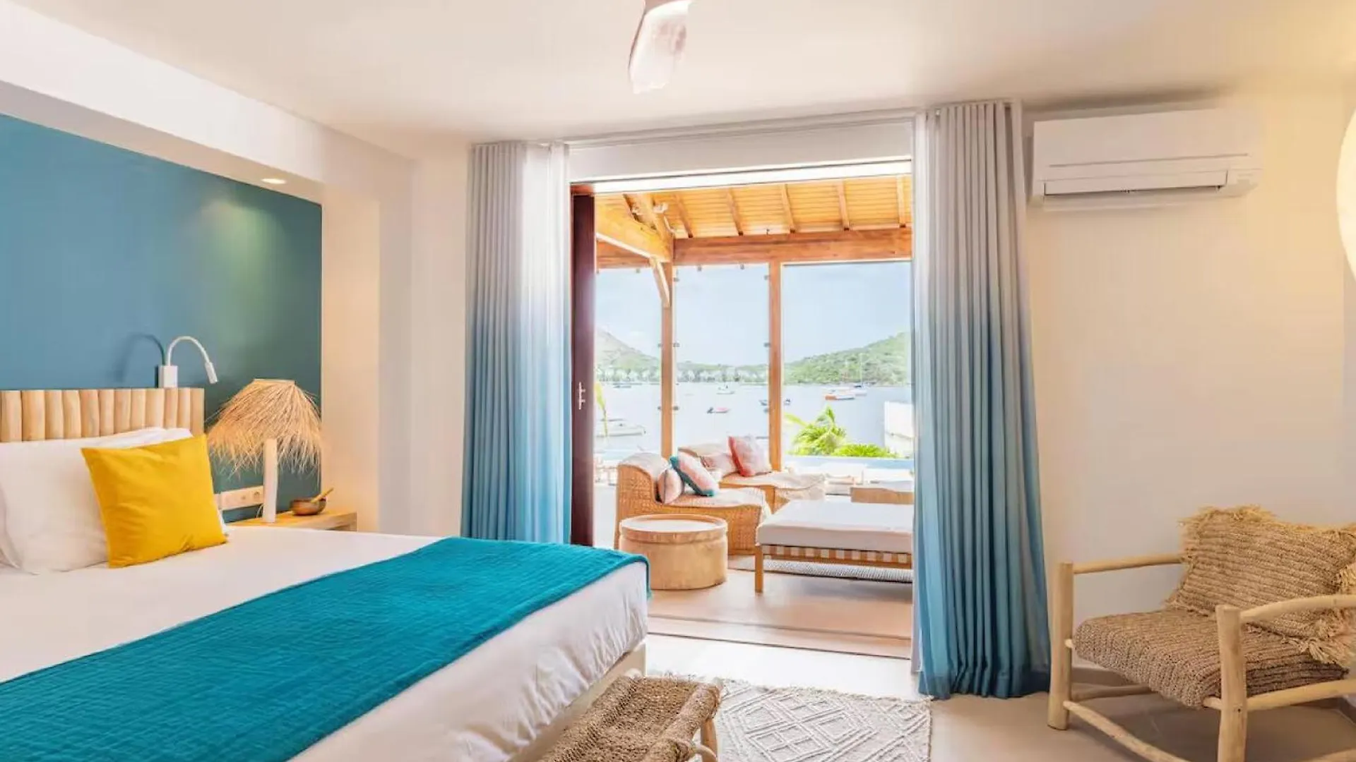 Tastefully Decorated And Fully Open To The Ocean Breeze Vila Cul de Sac São Martinho